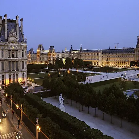 Tuileries Garden * Paris