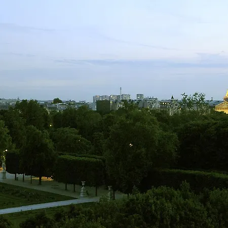Daire Tuileries Garden *